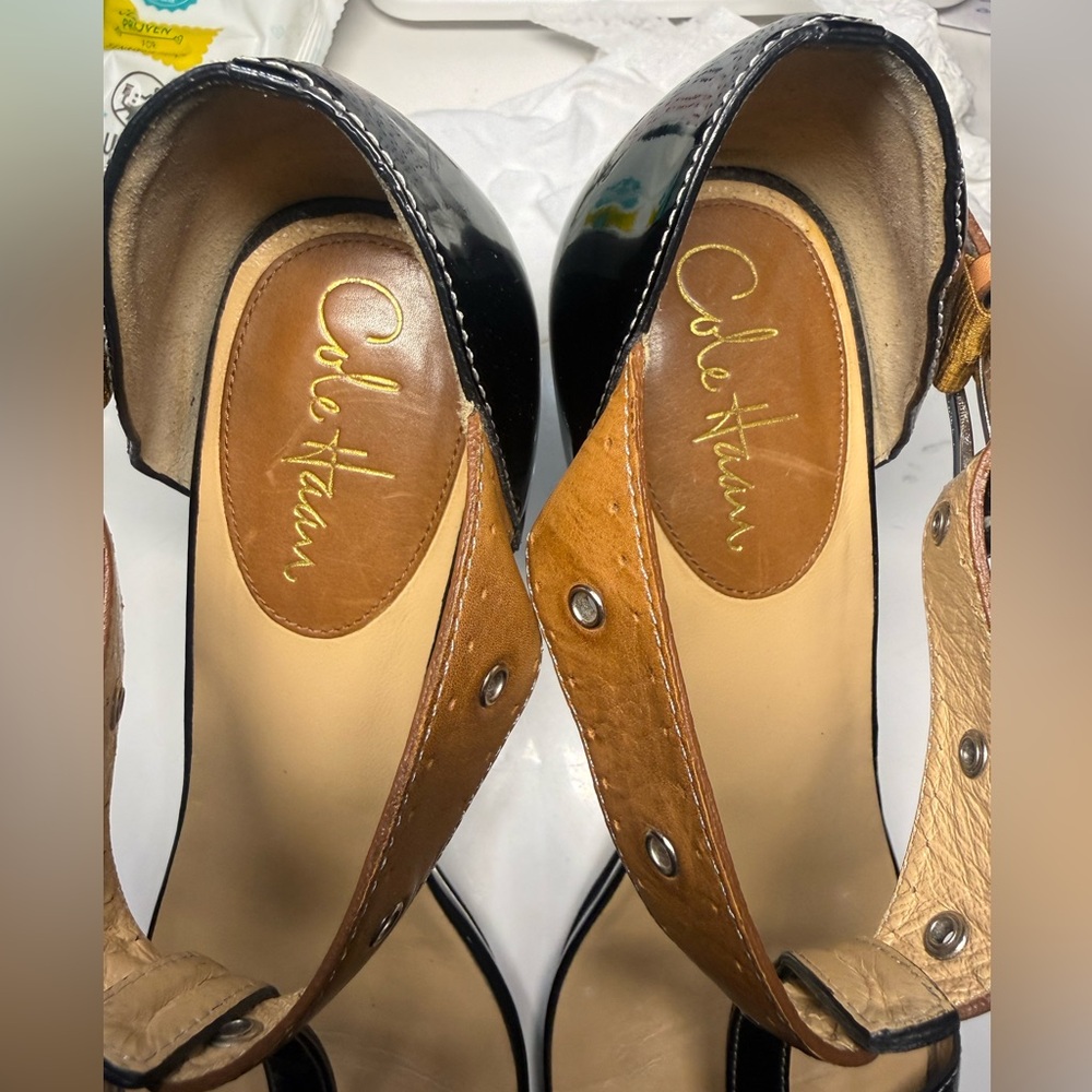 🤎🖤 Cole Haan Black Patent Leather Strappy Heels with Tan Leather Strap 🖤🤎 - Picture 6 of 8
